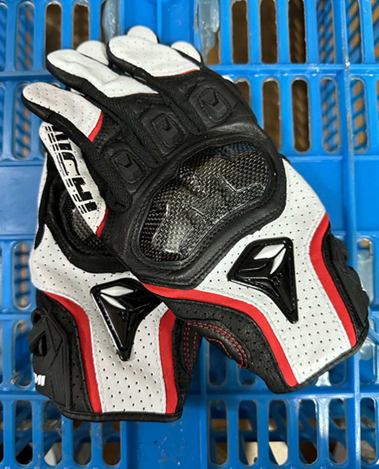 Guantes de motocicleta de cuer - Motorcycle Gear Clearance reseña y precio